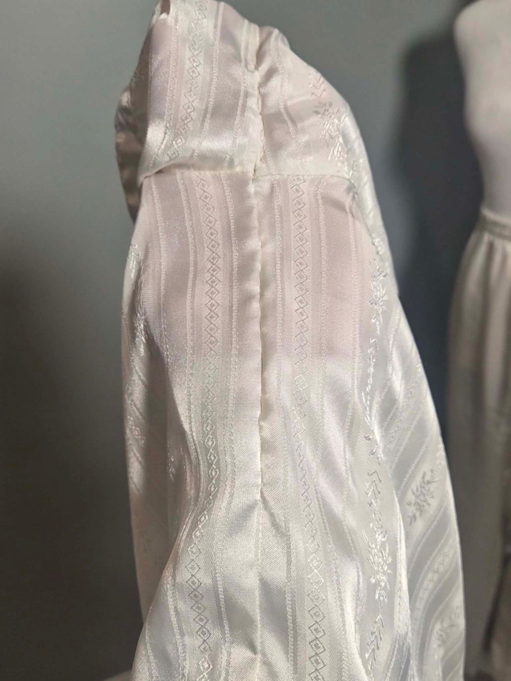 Victoria Secret Vintage 80s Gold Label Romantic Ivory Satin 2 Piece Pajama Set M - Picture 11 of 15